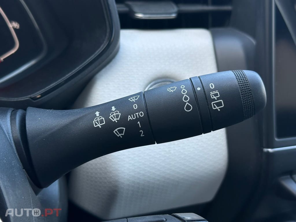 Renault Clio 1.0 TCe Intens CVT