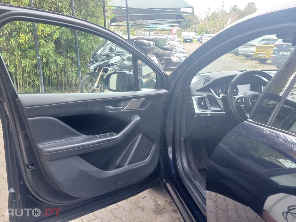 Jaguar I-Pace EV320 AWD SE