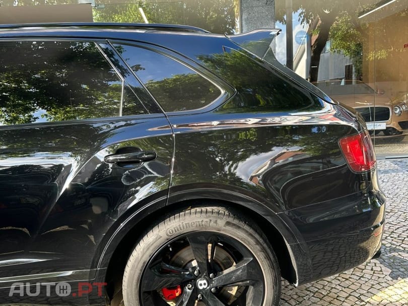 Bentley Bentayga V8