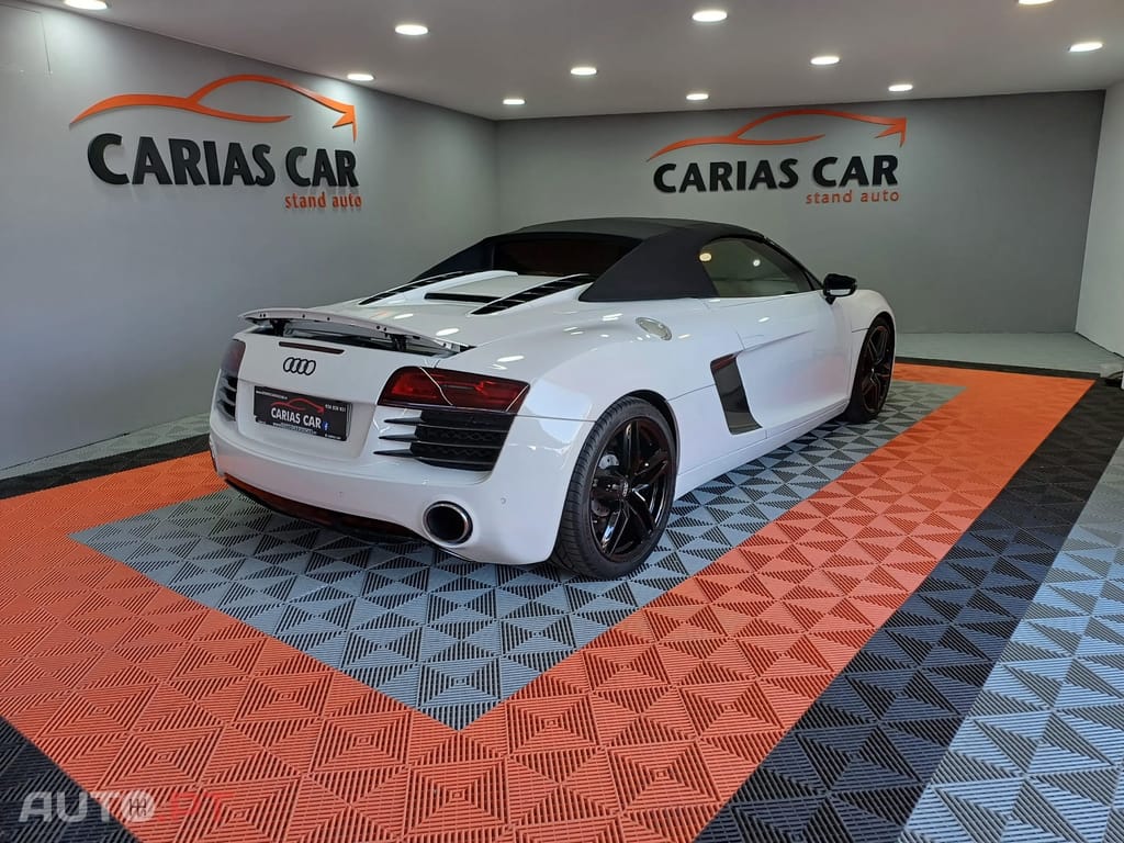 Audi R8 4.2 V8 quattro R tronic