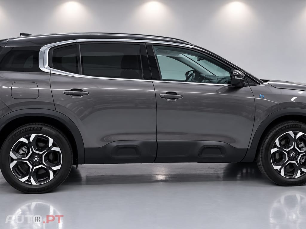 Citroen C5 Aircross 225 e-EAT8 SHINE