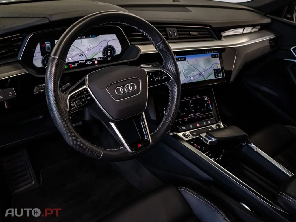 Audi E-Tron I.V.A DEDUTÍVEL 50 S LINE
