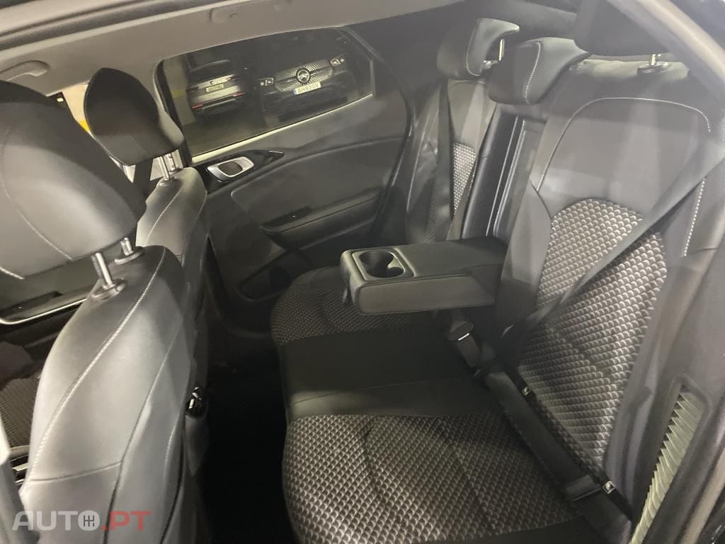 Kia Xceed 1.6 GDi PHEV Drive