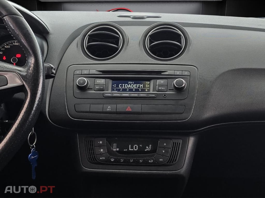 SEAT Ibiza 1.2 TSI FR — fotografia 17