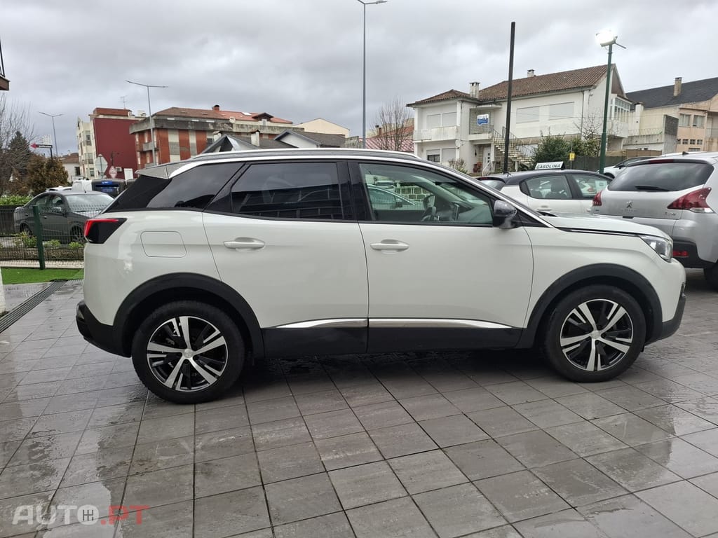 Peugeot 3008 1.2 PureTech Allure Pack