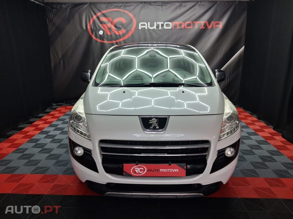 Peugeot 3008 2.0 HDi Hybrid4 Limited Edition — fotografia 2