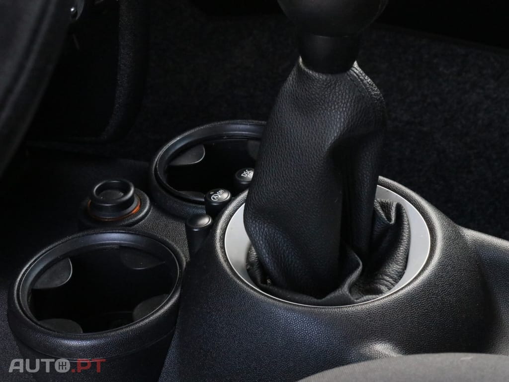 MINI Cooper Cooper D