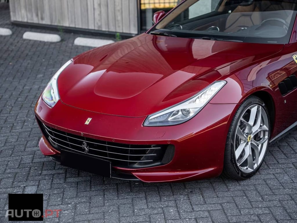 Ferrari California 4.3 V8