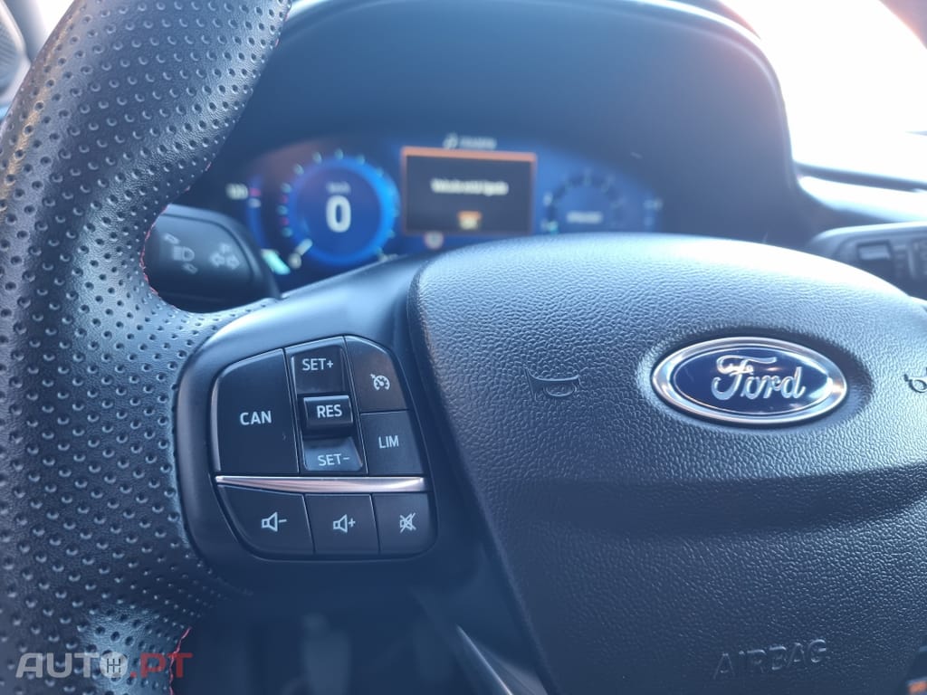 Ford Puma 1.0 EcoBoost mHEV ST-Line