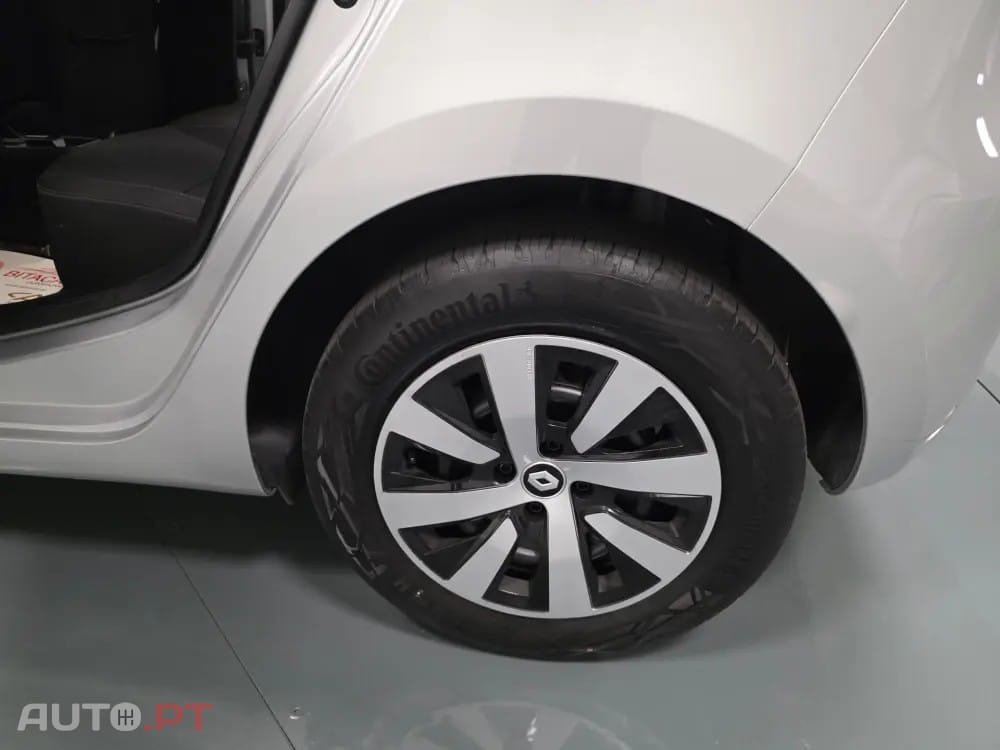 Renault Clio 1.0 TCe Evolution — fotografia 58