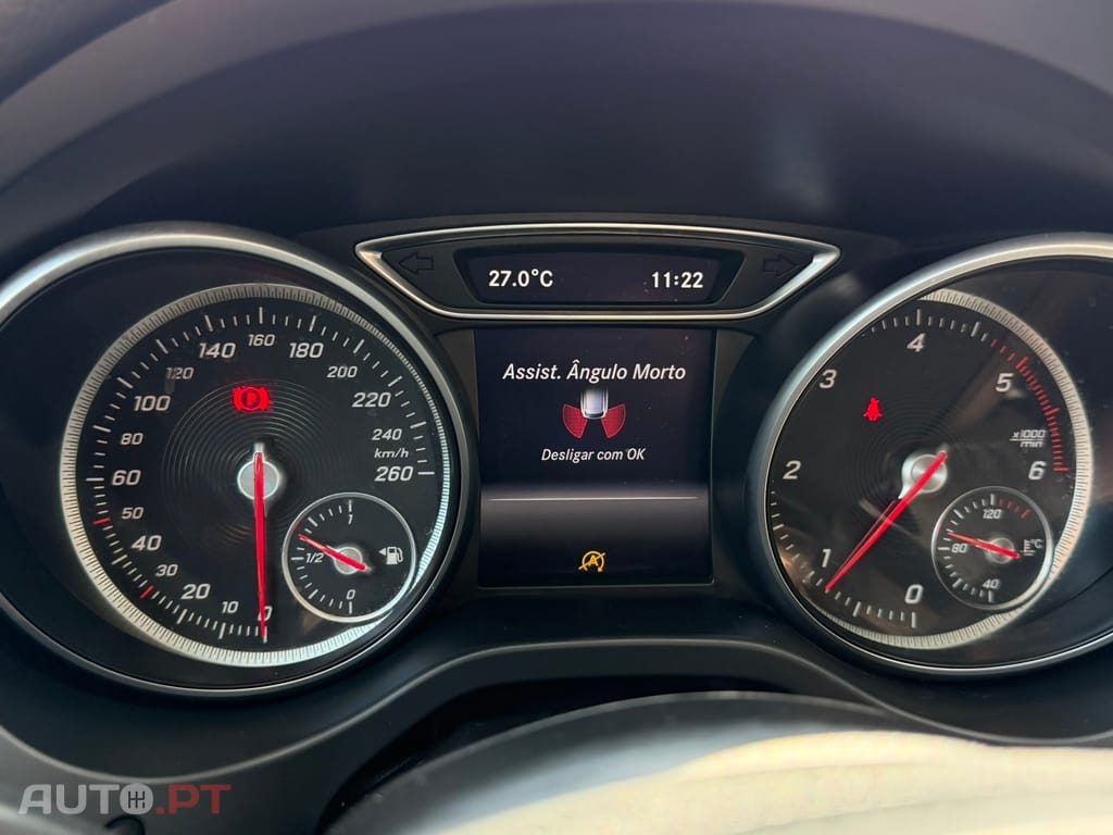 Mercedes-Benz CLA 180 d Shooting Brake Urban