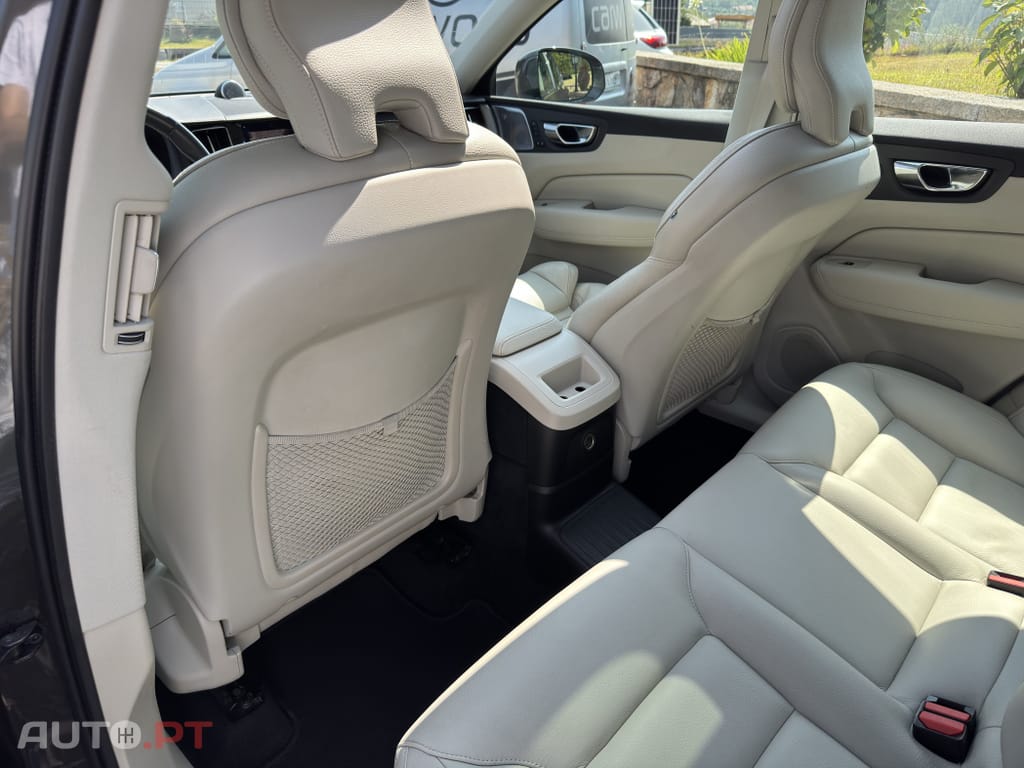Volvo XC60 2.0 T8 PHEV Inscription AWD
