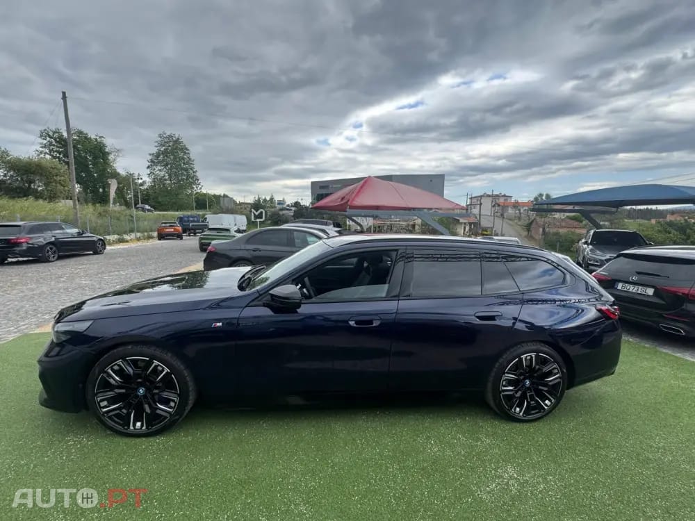 BMW i5 M60