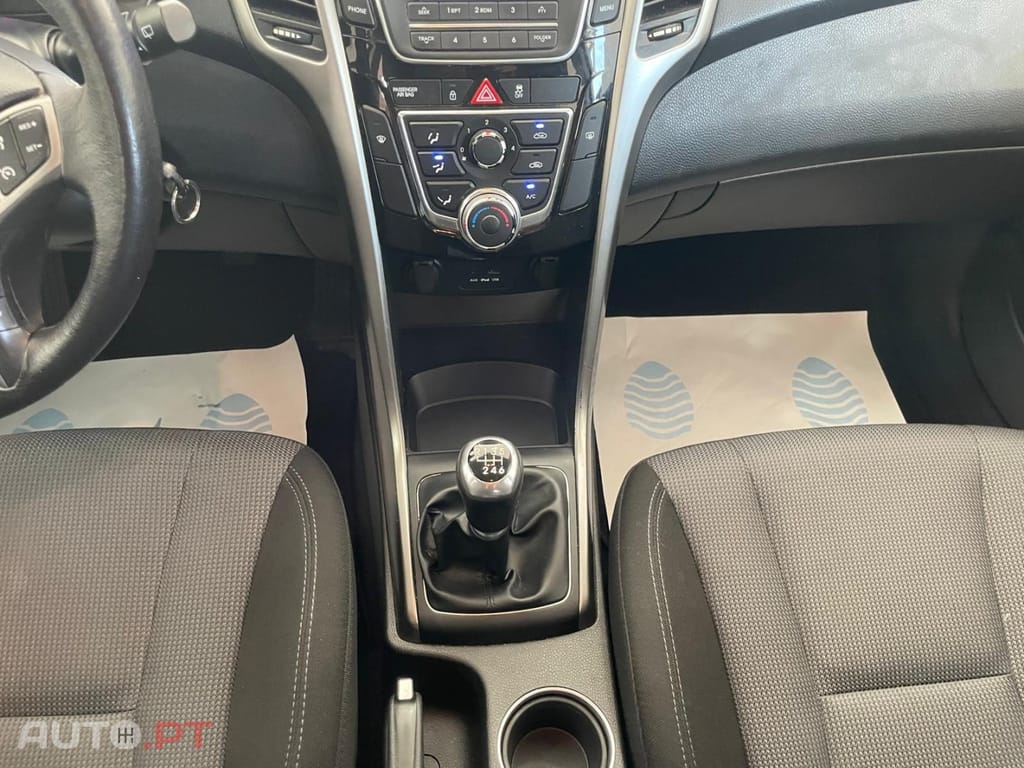 Hyundai i30 1.6 CRDi Blue Comfort J16