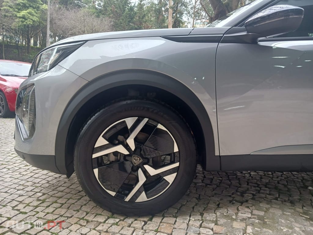 Peugeot 2008 1.2 PureTech Allure EAT8