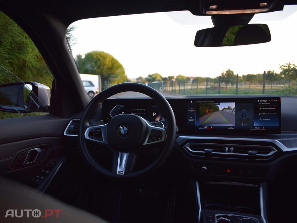 BMW 320 d Touring Pack Desportivo M Auto