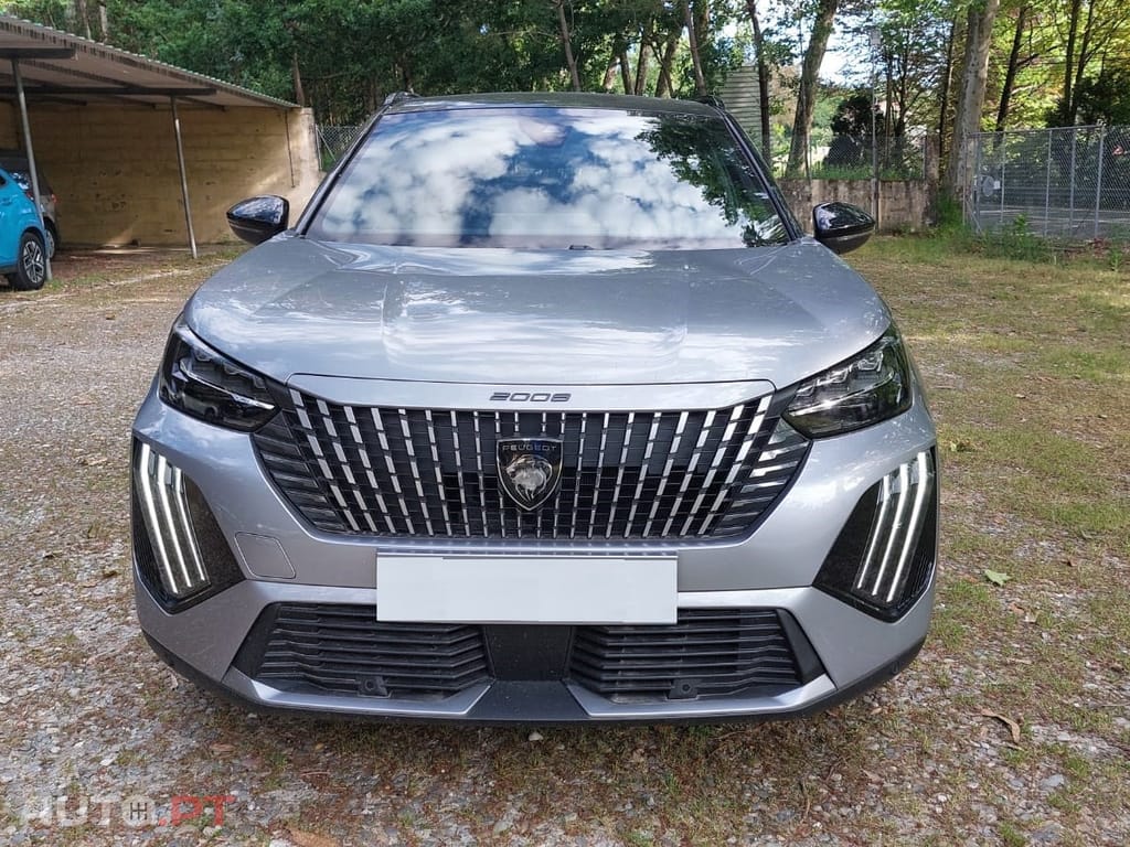 Peugeot E-2008 54 kWh GT