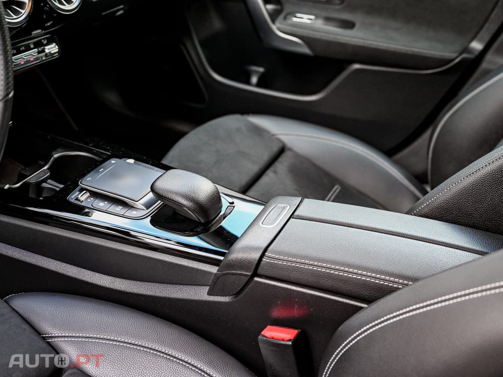 Mercedes-Benz CLA 250 e AMG Line