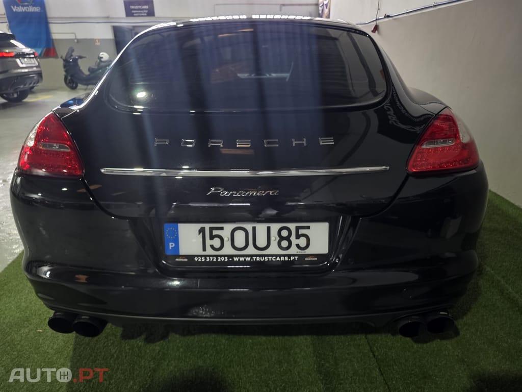 Porsche Panamera Platinum Edition