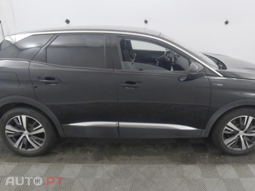 Peugeot 3008 1.6 Hybrid Allure