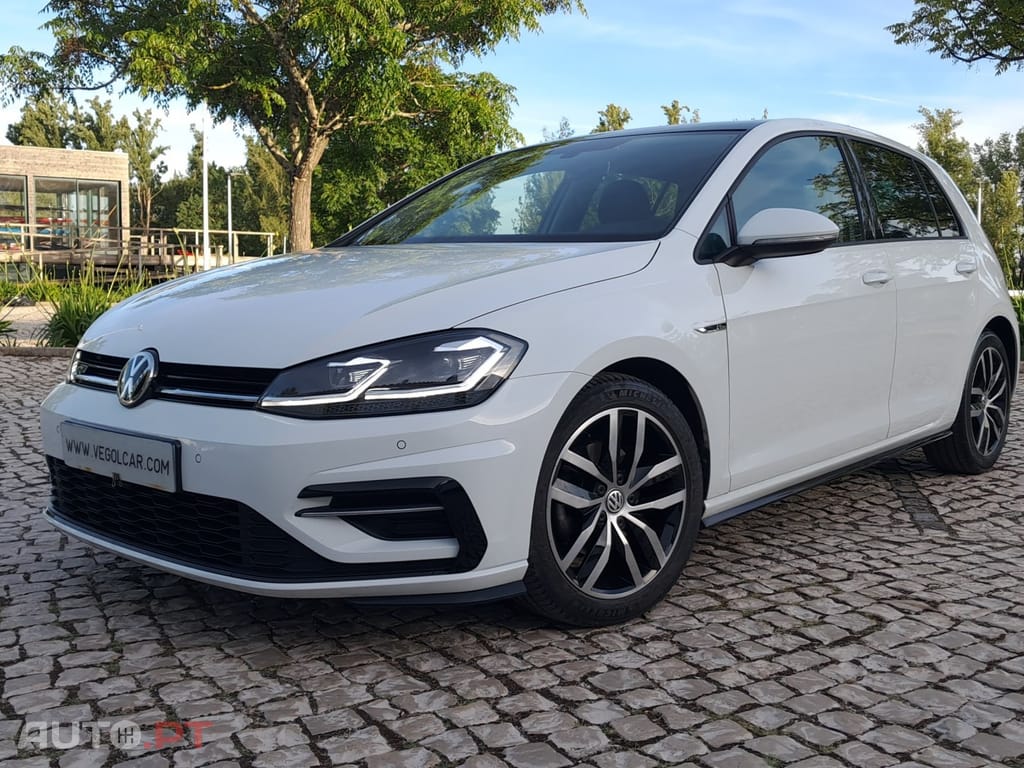 Volkswagen Golf 1.5 eTSI R-Line DSG