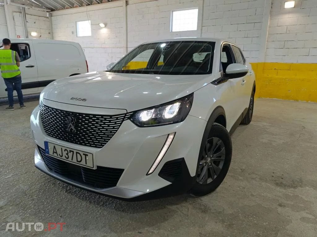 Peugeot E-2008 50 kWh Active Pack