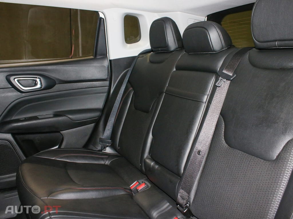 Jeep Compass 1.3 TG 4Xe Trailhawk