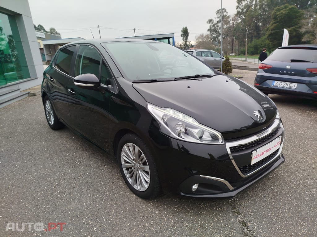 Peugeot 208 1.5 BlueHDi Signature