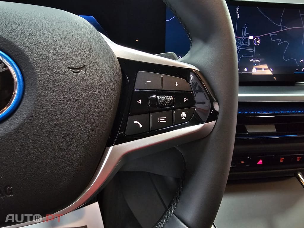BMW i4 eDrive35 — fotografia 16