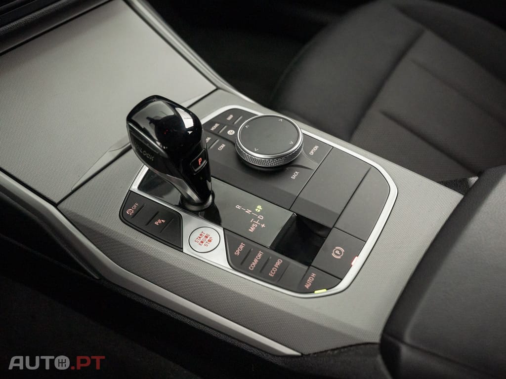 BMW 320 d Auto
