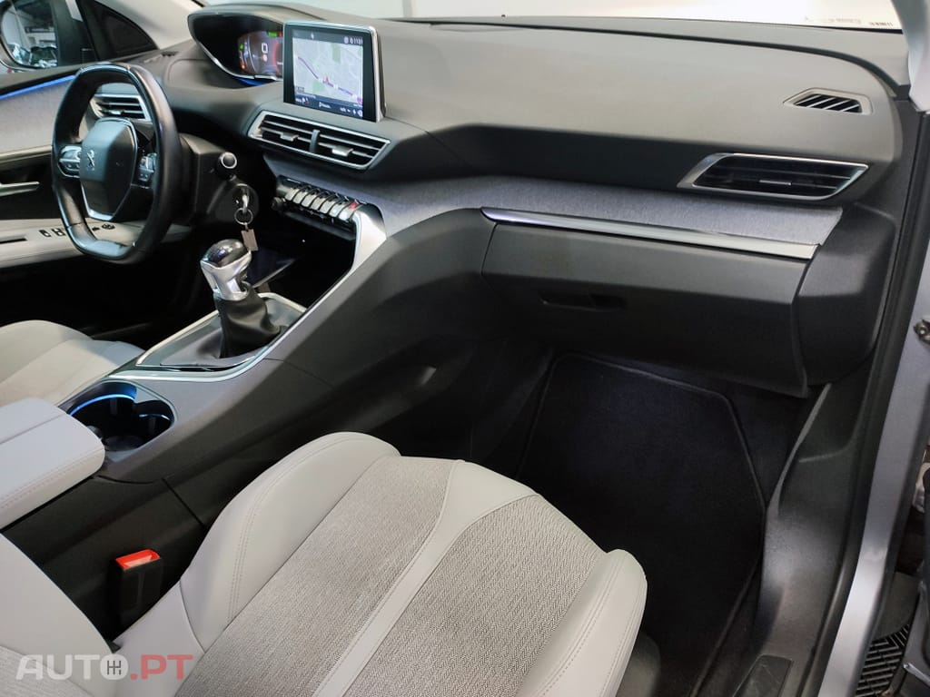 Peugeot 3008 HDI PREMIUM