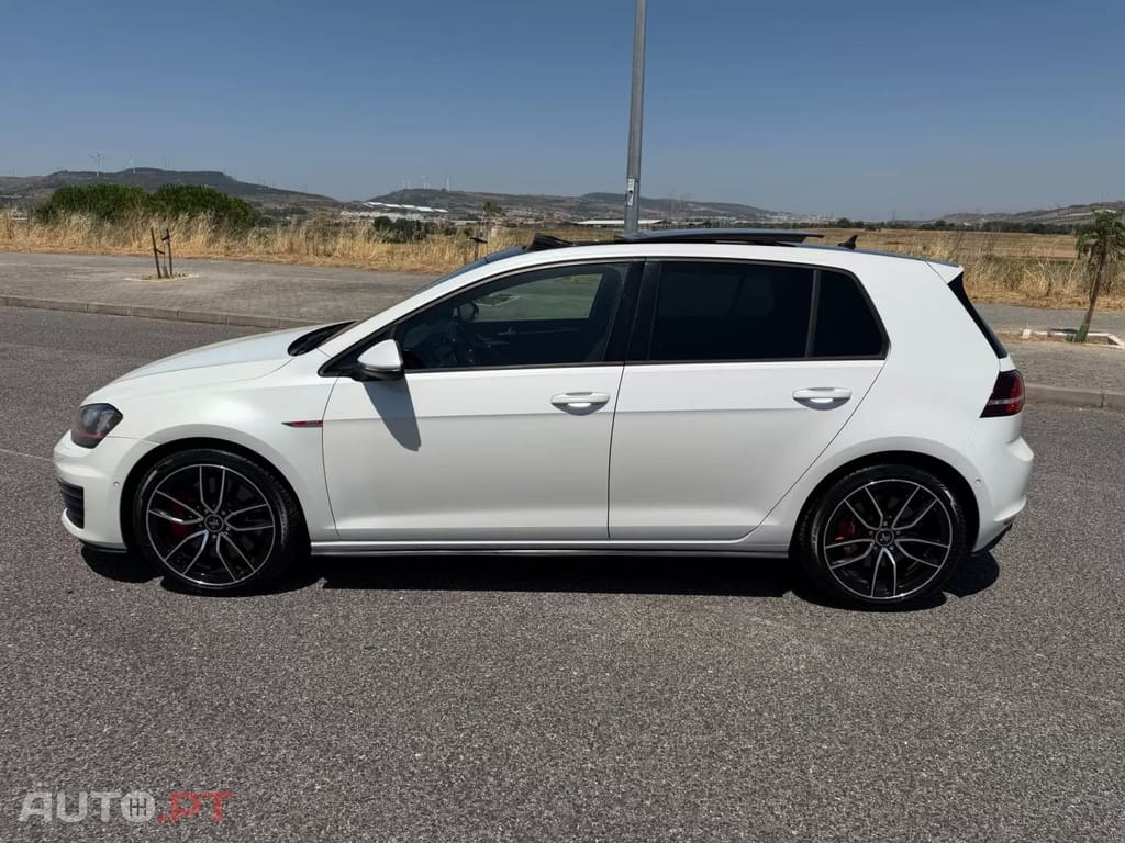Volkswagen Golf 2.0 TSi GTi DSG Performance
