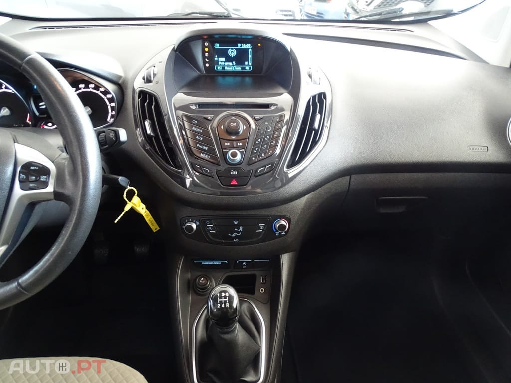 Ford Tourneo 1.5 TDCi Titanium