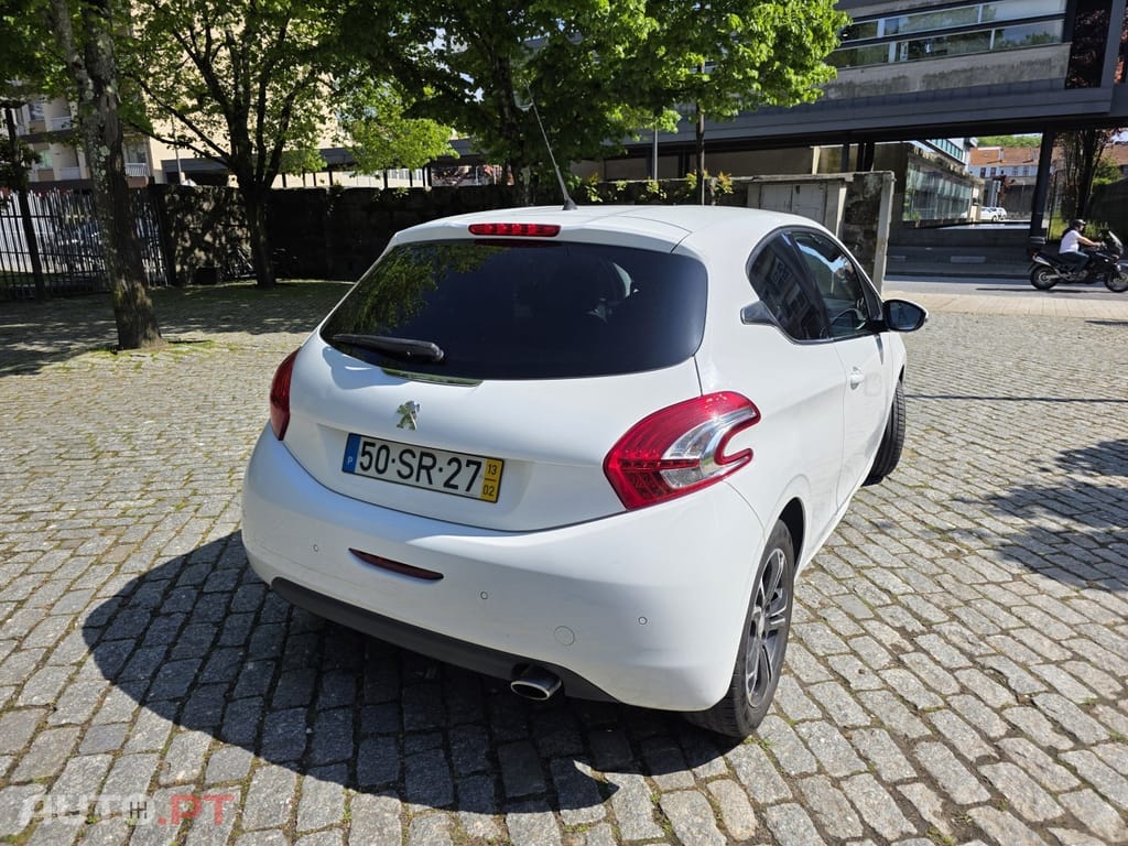 Peugeot 208 1.6 e-HDi Ice Velvet