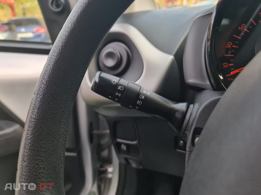 Peugeot 108 1.0 VTi Style