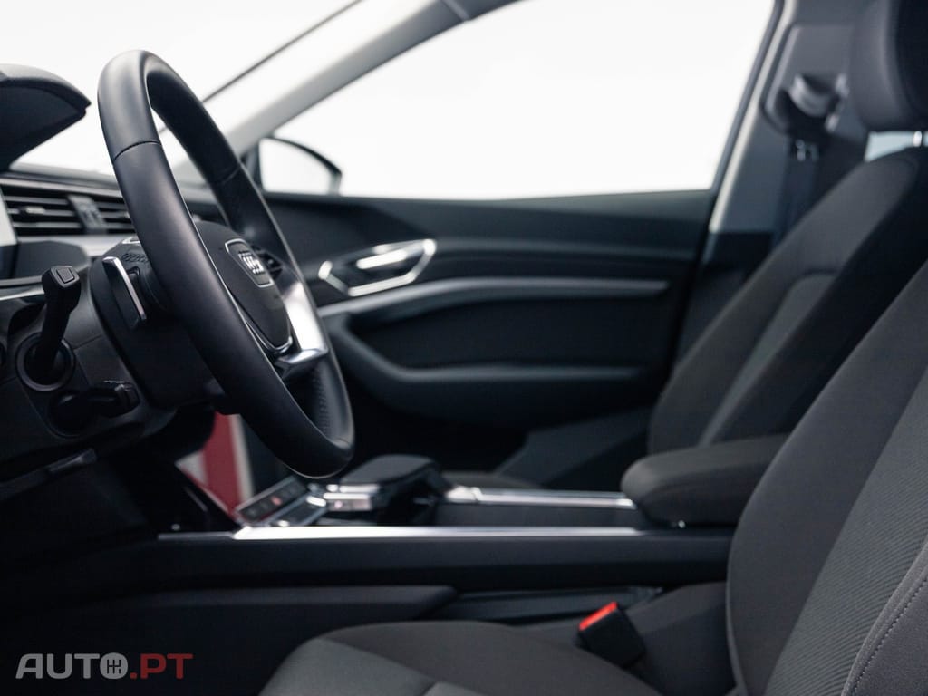 Audi E-Tron 50 quattro
