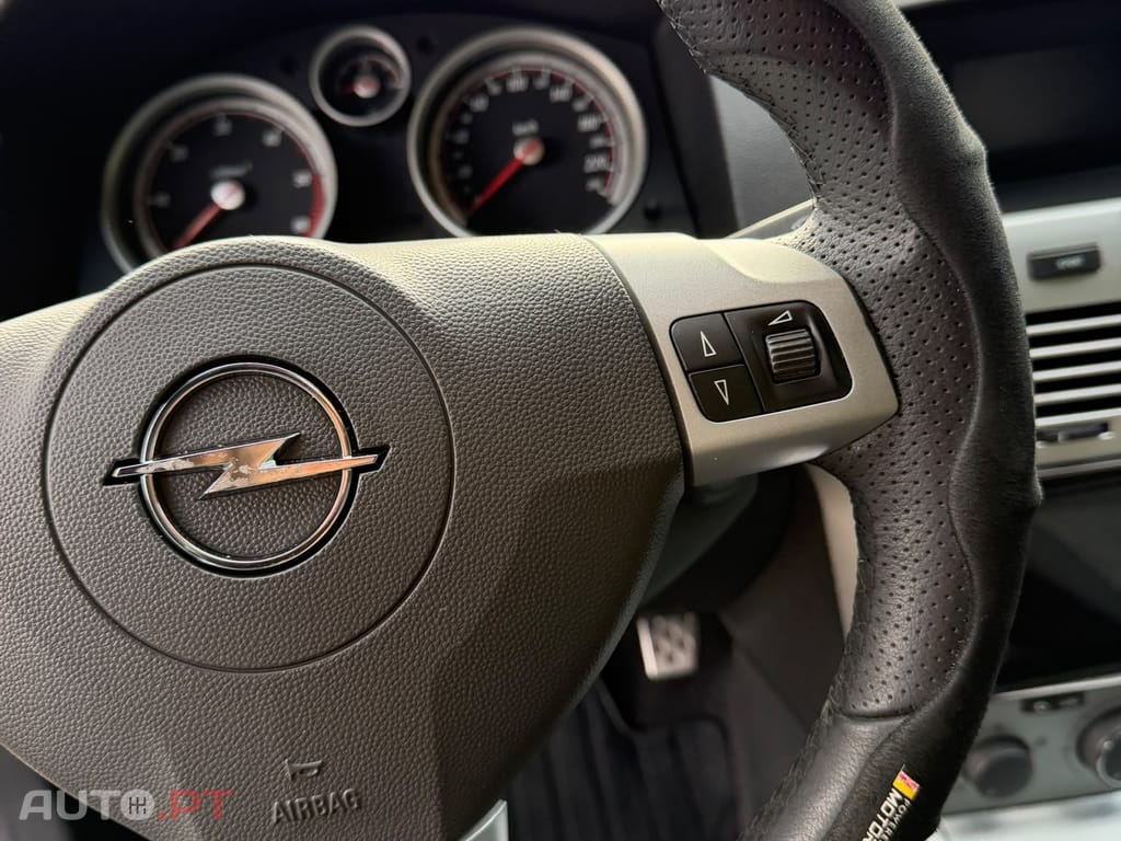 Opel Astra GTC 1.7 CDTi