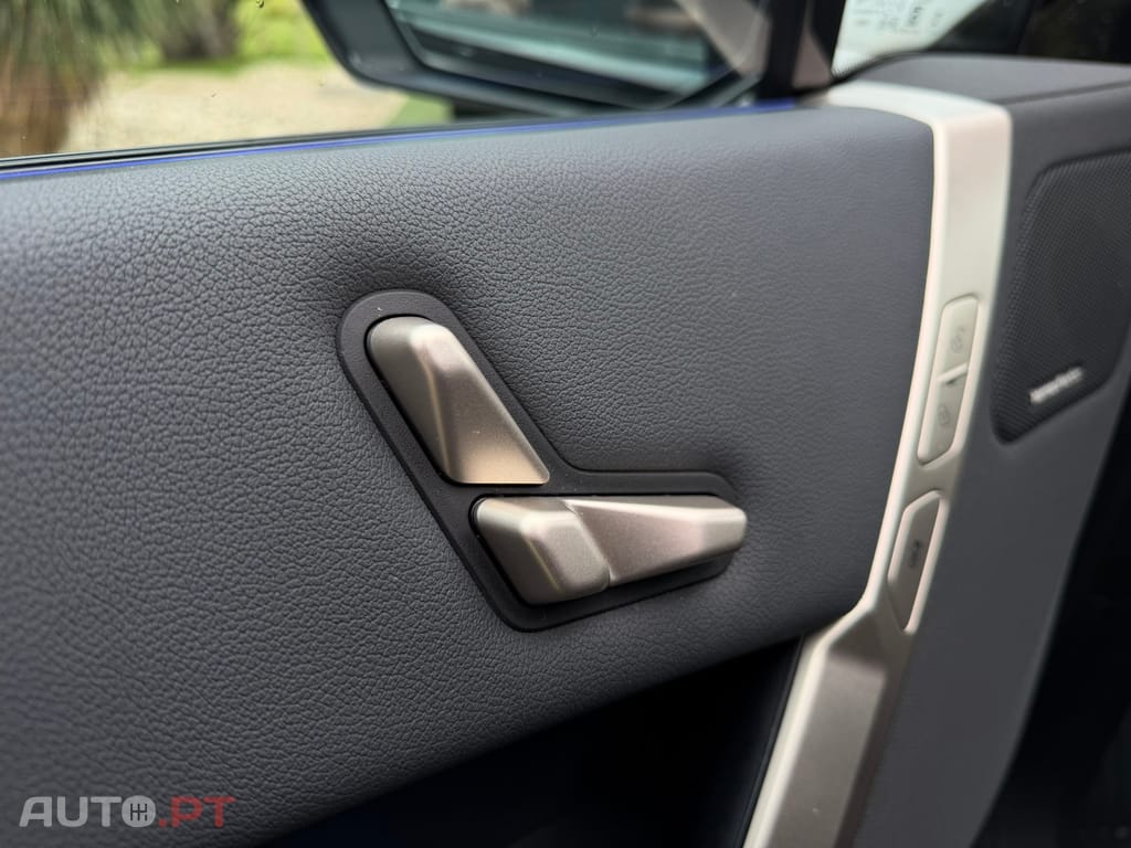 BMW iX xDrive 40 Pack Desportivo