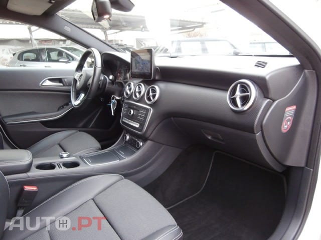 Mercedes-Benz A 180 d 7G-DCT Style