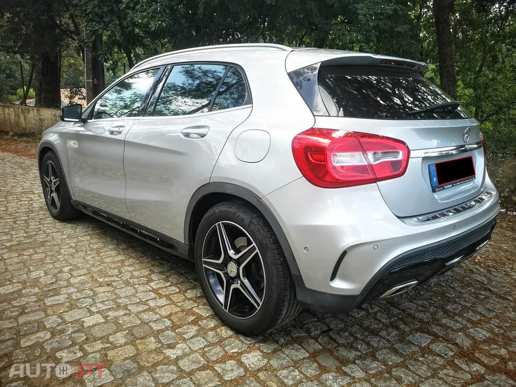 Mercedes-Benz GLA 180 CDI AMG Line — fotografia 7