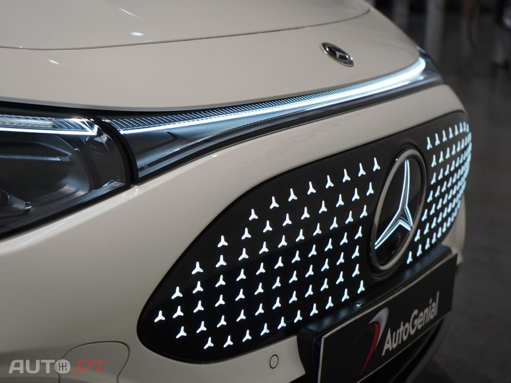 Mercedes-Benz CLA 250 com tecnologia EQ