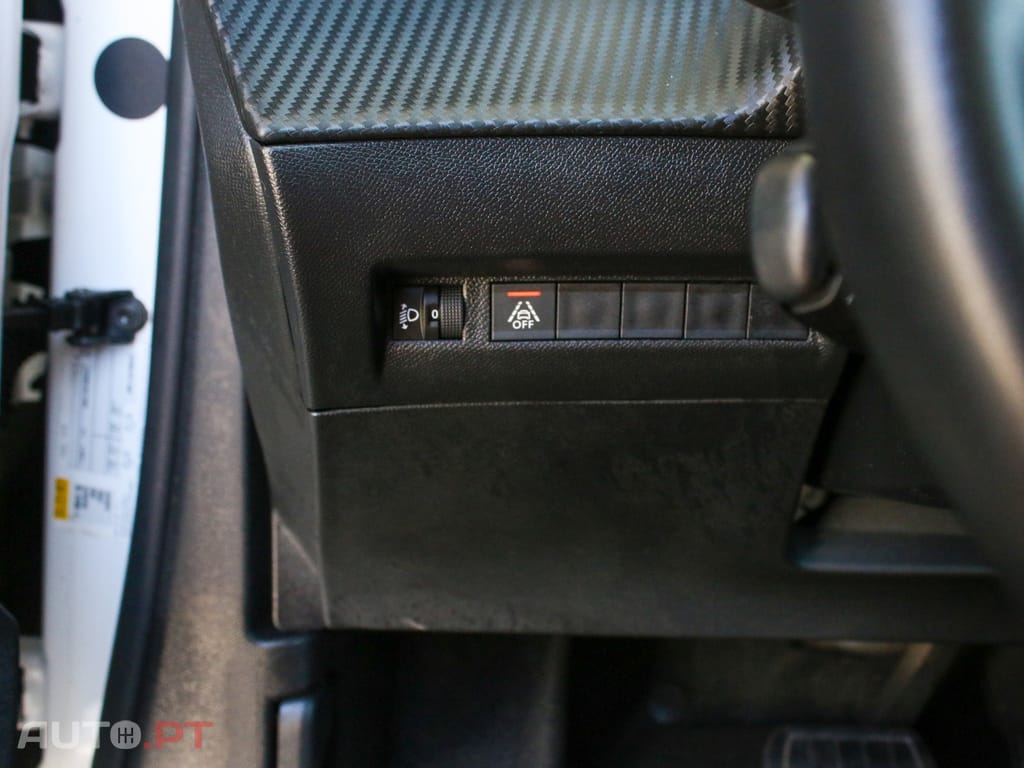 Peugeot 2008 1.2 PureTech Allure EAT8