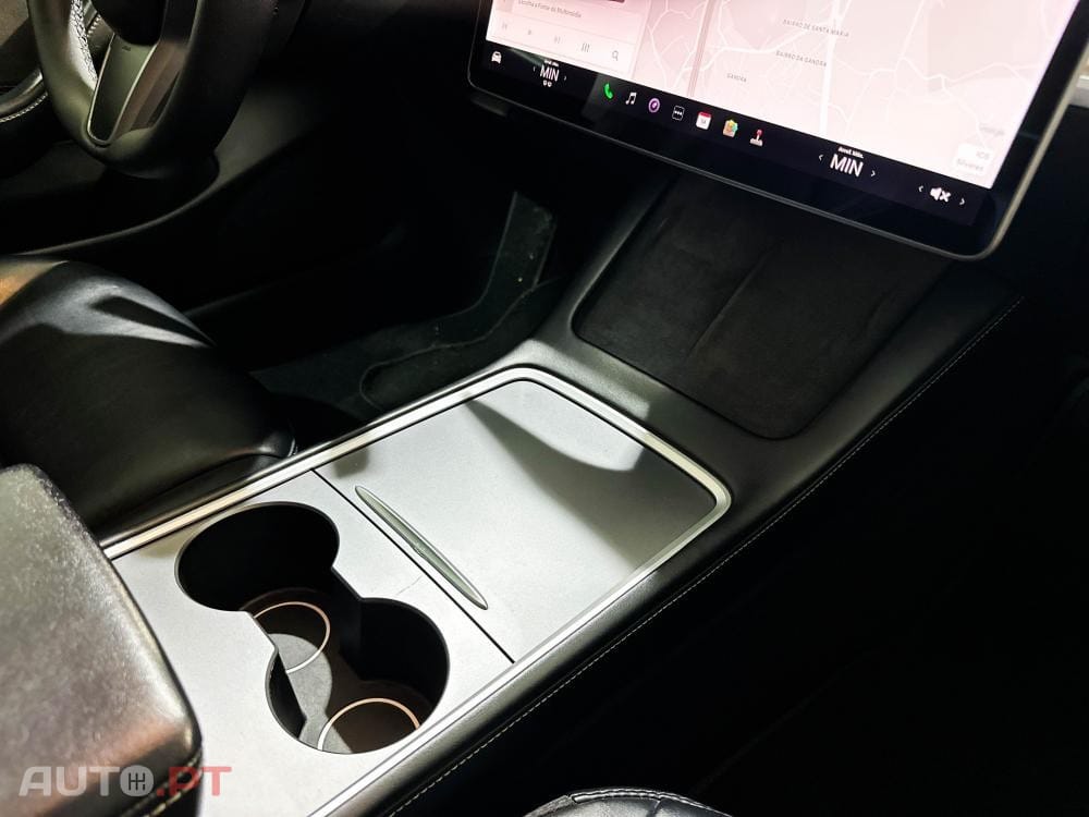 Tesla Model 3 Standard Range Plus RWD — fotografia 33