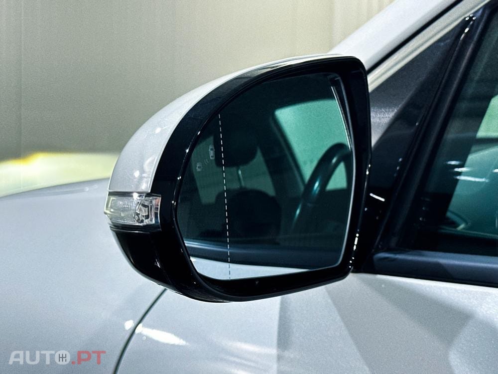 Kia Niro Premium Edition