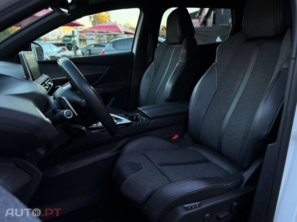 Peugeot 5008 1.5 BlueHDi GT LINE (EAT8)