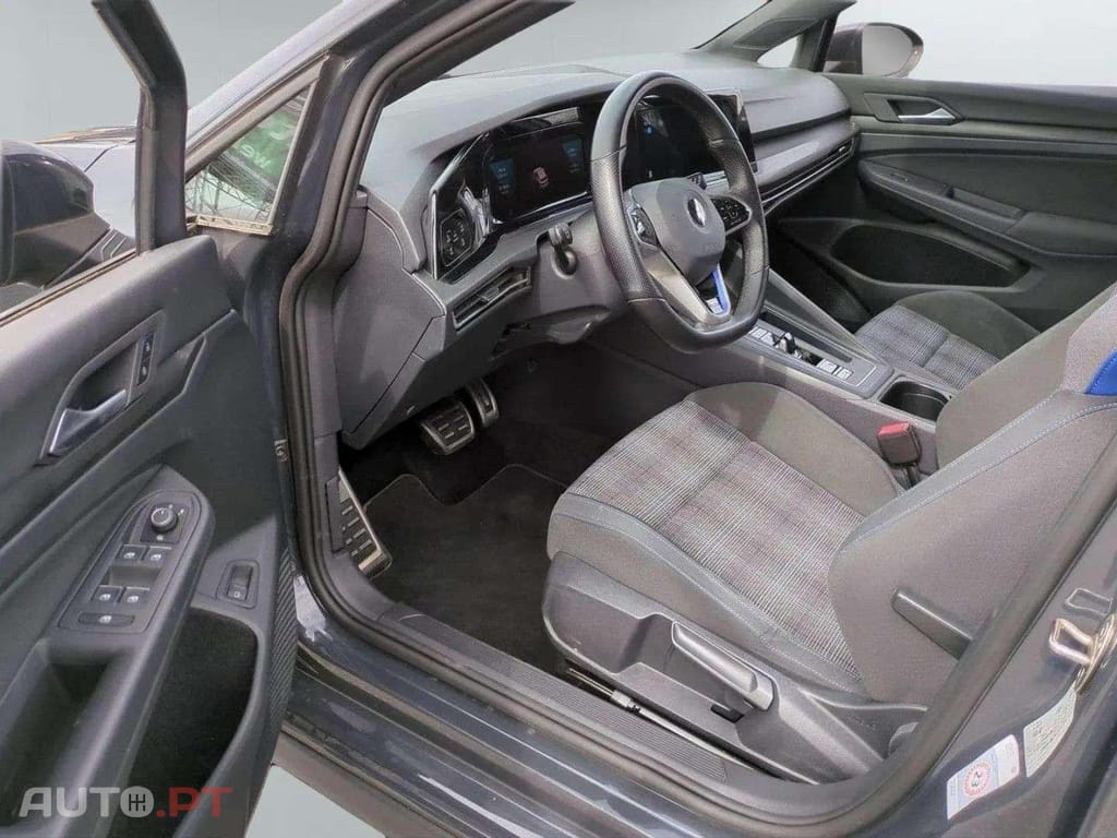 Volkswagen Golf GTE Hybrid