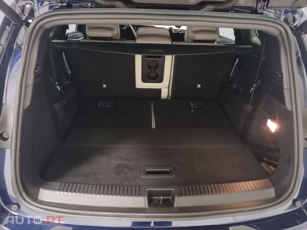 Renault Espace VI E-TECH I.V.A DEDUTIVEL 