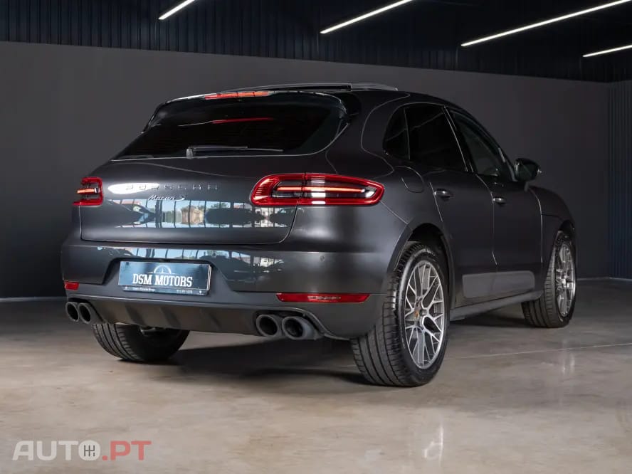 Porsche Macan S