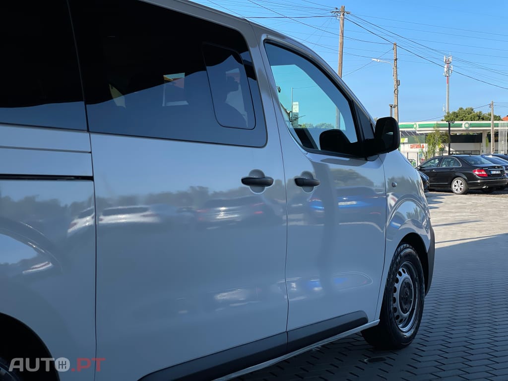 Peugeot Traveller 1.5 BlueHDi L3H1 Long