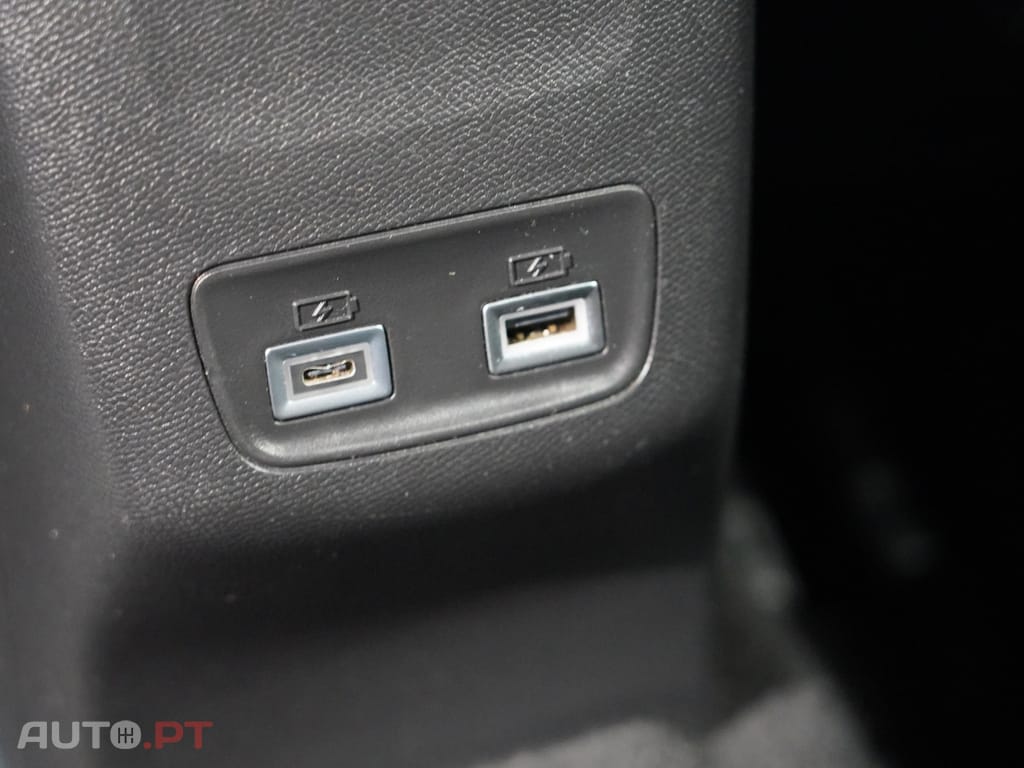 Peugeot 2008 1.2 Hybrid Allure e-DCS6